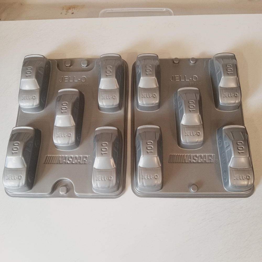 Set of 2 Vintage Jello-O Jello Jigglers Nascar Race Car Molds 5 Cars Each